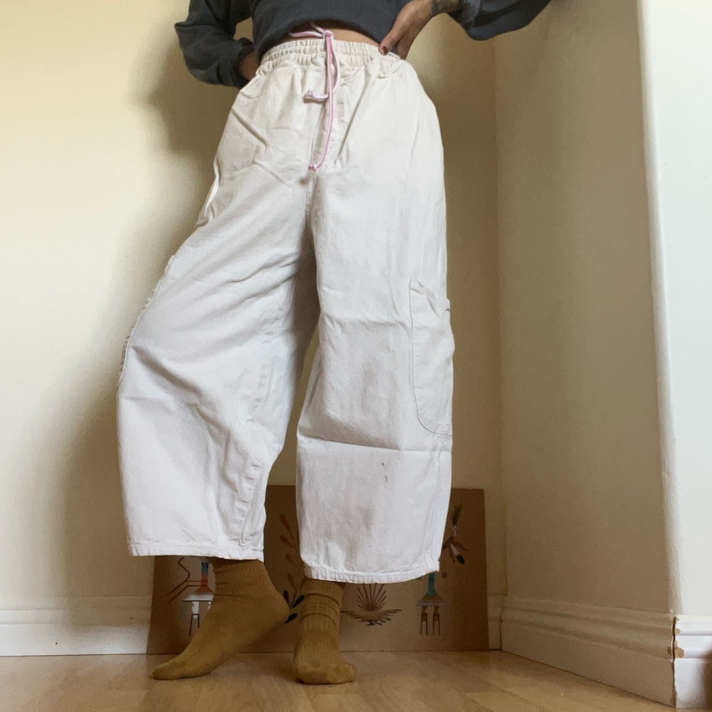 Meals Clothing chef pants in flour - size xs (but can fit a S comfortably)